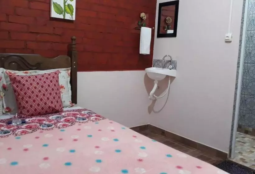 Retkeilymaja Aconchego Caminho Das Cachoeiras