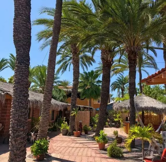 Retkeilymaja Sukasa Bungalows