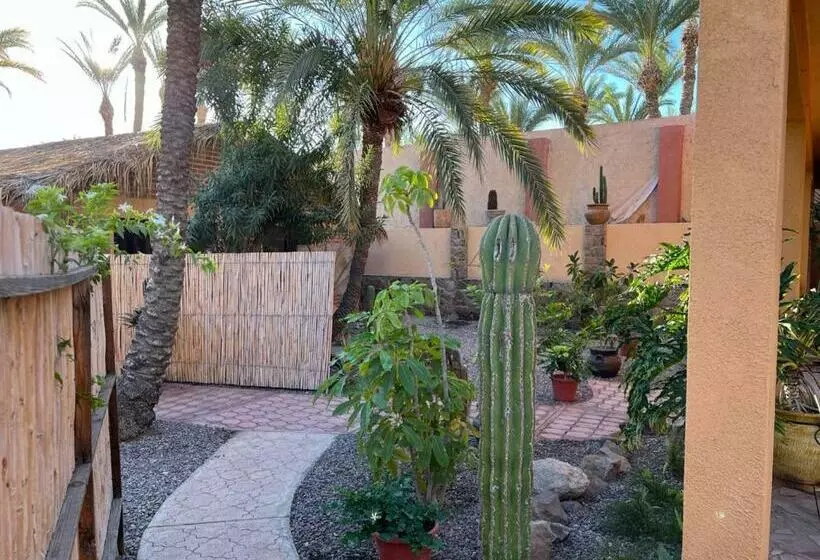 Retkeilymaja Sukasa Bungalows