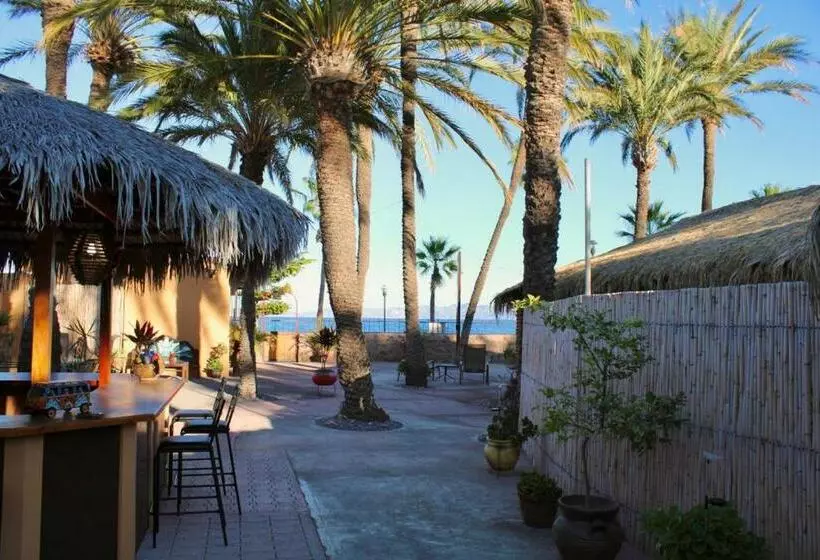 Retkeilymaja Sukasa Bungalows