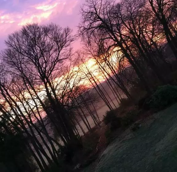 Aamiaismajoitus (B&B) Chateau De Beaulieu