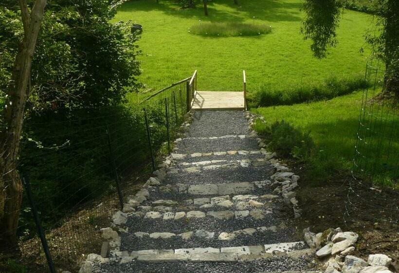 تختخواب و صبحانه La Fleur Et Le Soleil