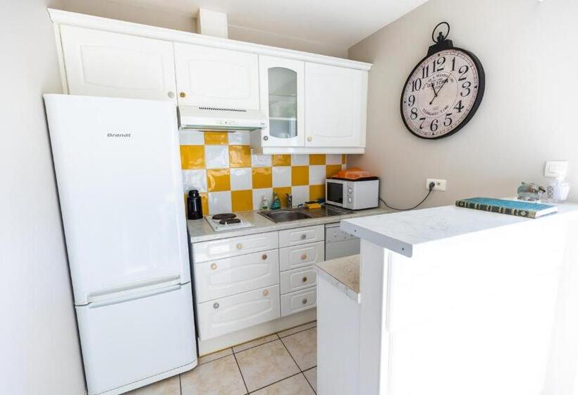 ベッドアンドブレックファースト La Minoterie