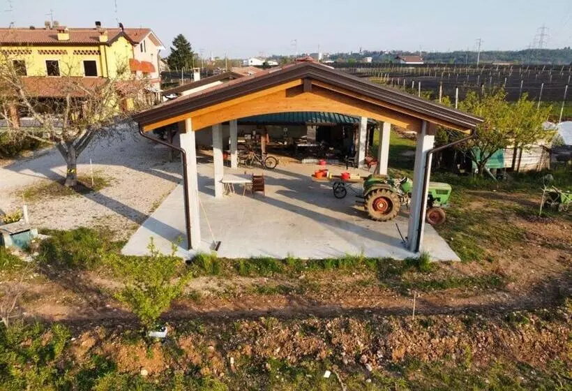 Hotelli Agriturismo Fior Di Maggio