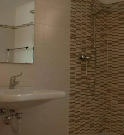 Hotelli Agriturismo Fior Di Maggio