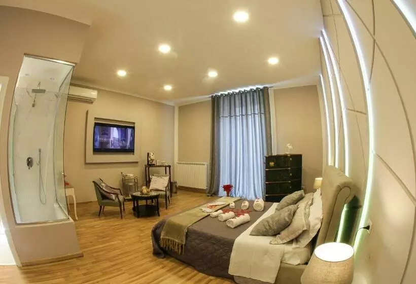 پانسیون Reggia & Dintornis A Caserta