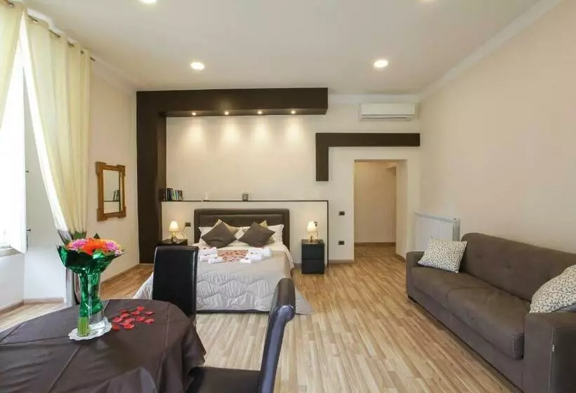 پانسیون Reggia & Dintornis A Caserta