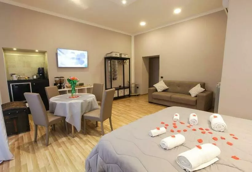 پانسیون Reggia & Dintornis A Caserta