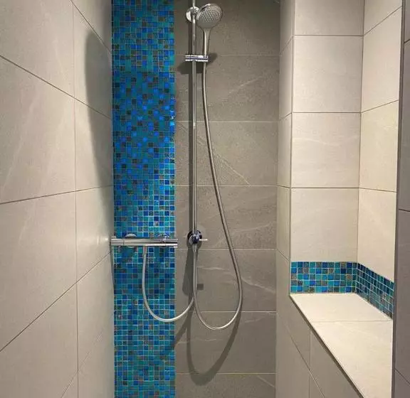 ベッドアンドブレックファースト Au Cheval Blanc   Appartements Et Chambres D Hôtes