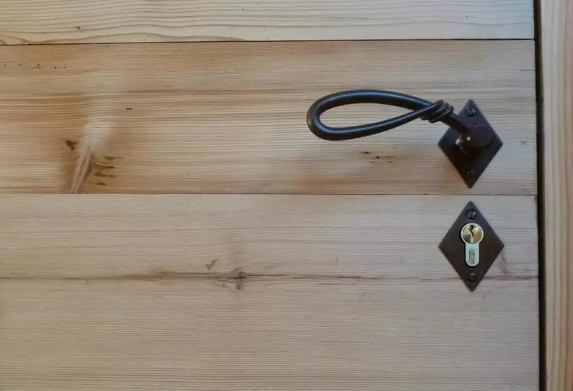 ベッドアンドブレックファースト Au Cheval Blanc   Appartements Et Chambres D Hôtes