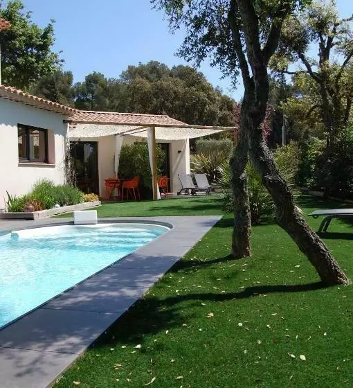 Aamiaismajoitus (B&B) Le Clos Des Barelles