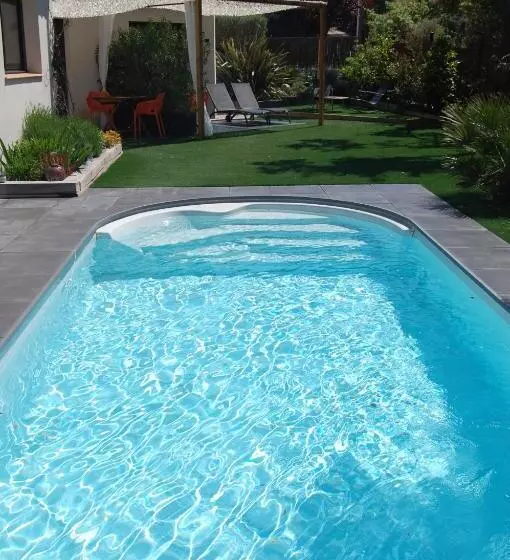 Aamiaismajoitus (B&B) Le Clos Des Barelles