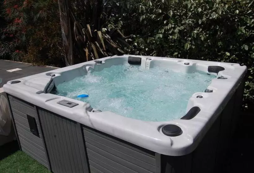 Aamiaismajoitus (B&B) Le Clos Des Barelles