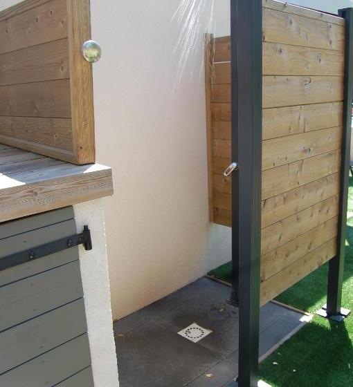 مبيت وإفطار Le Clos Des Barelles