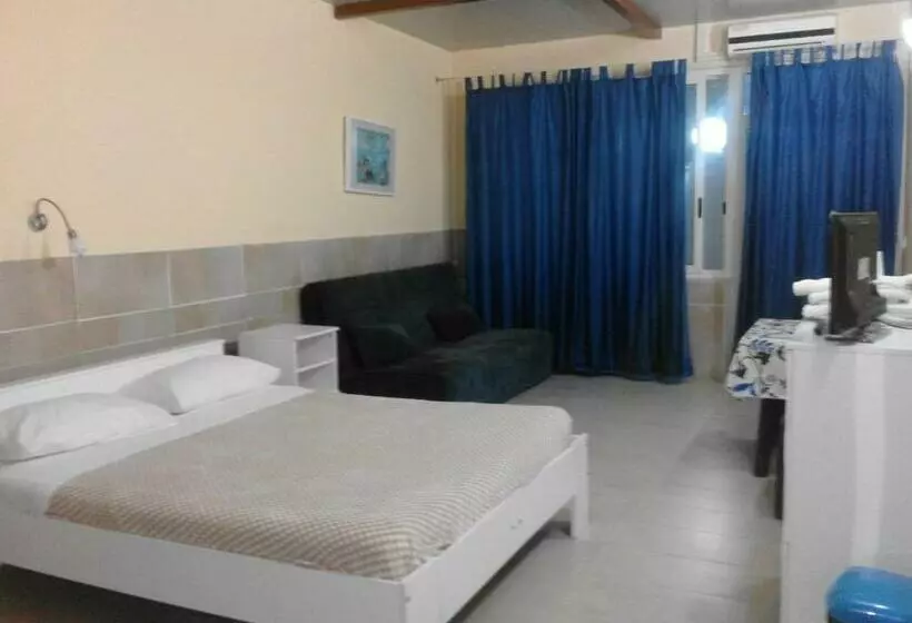 Aamiaismajoitus (B&B) Pescandora