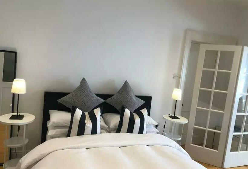 ベッドアンドブレックファースト The Harbour Studio