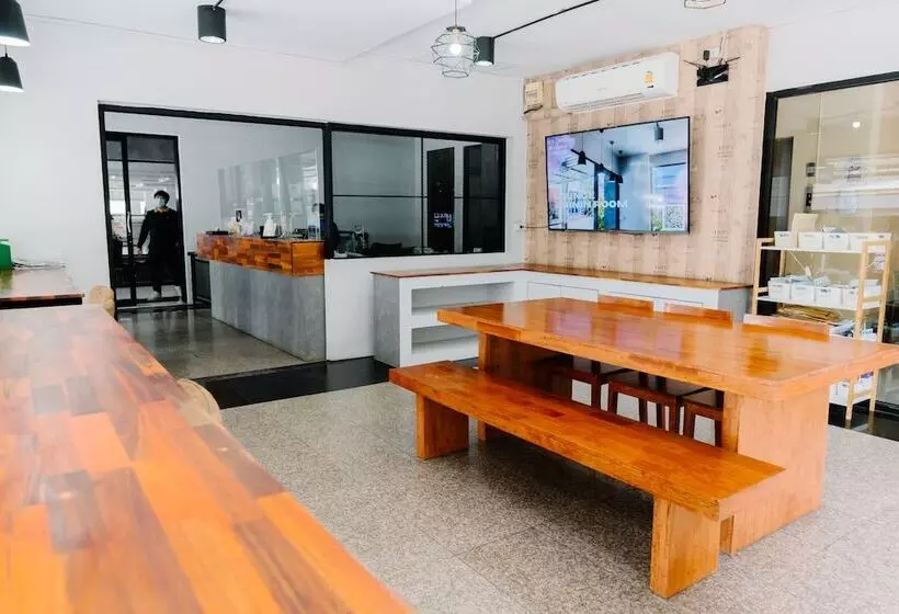 ホテル Baansuay Rattanathibet Apartment