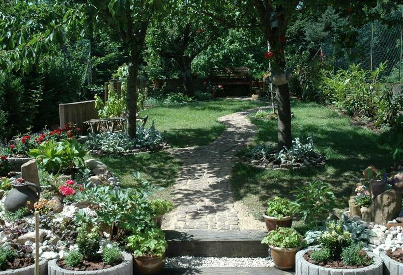 Mirabelle Bed & Breakfast