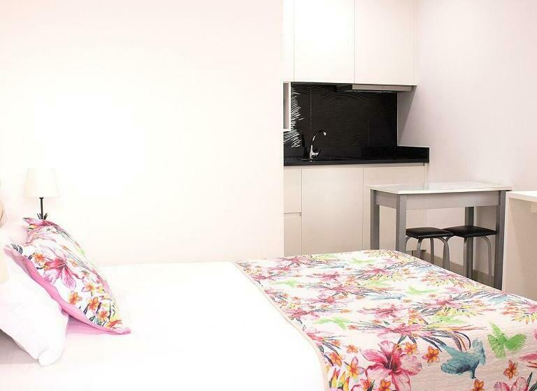 بنسيون Avenida