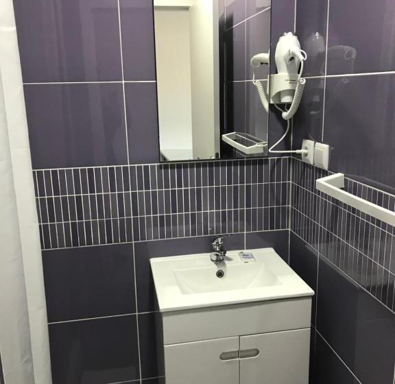 بنسيون Avenida