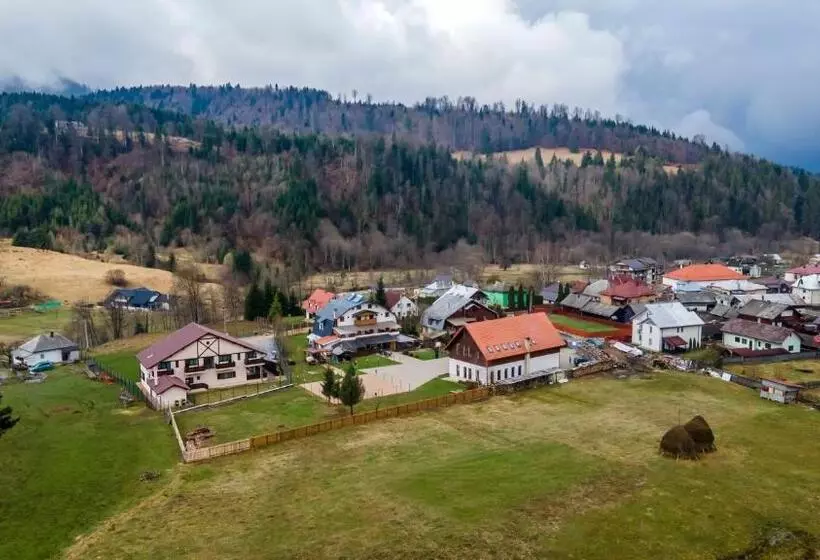 Majatalo Montana Resort Colibita