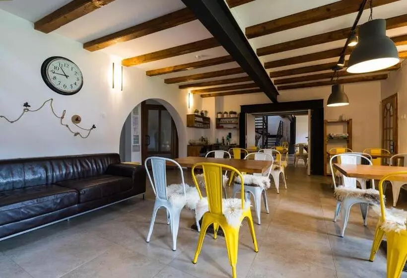 Majatalo Montana Resort Colibita