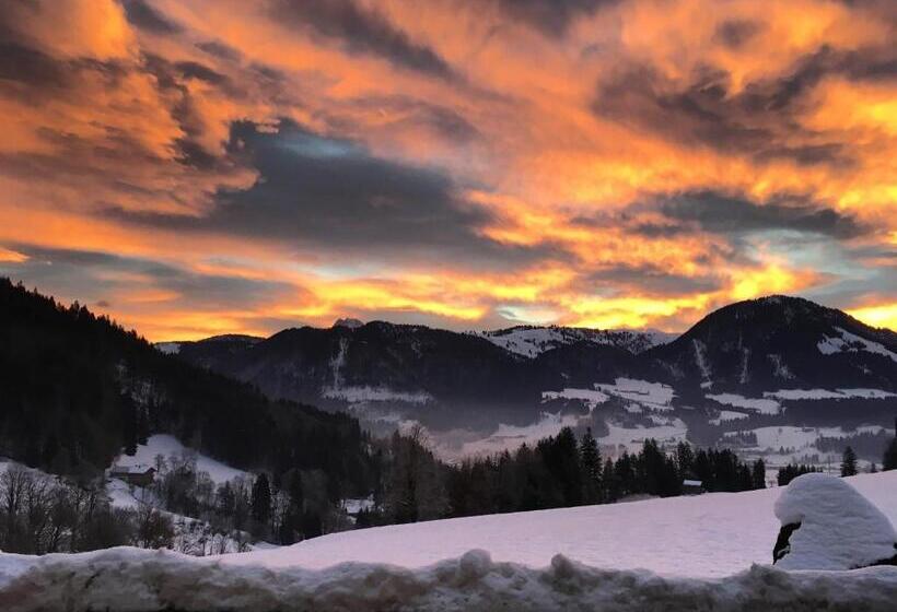 פנסיון Mountain Blast