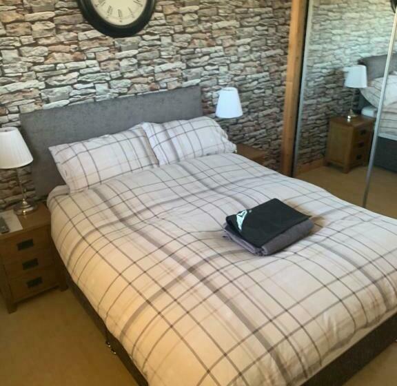 פנסיון No 52   Apartment With Lounge And Dining Area   No Kitchen