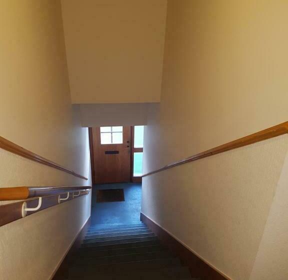 פנסיון No 52   Apartment With Lounge And Dining Area   No Kitchen