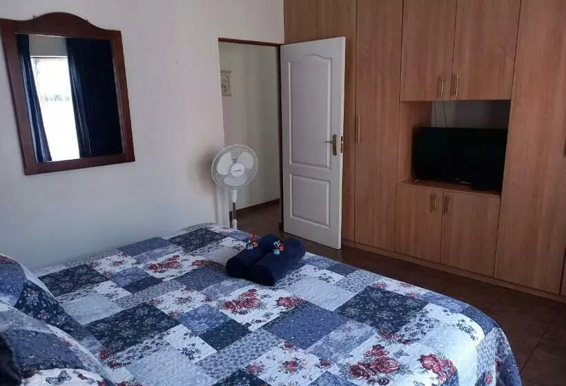 Majatalo White Rose Guest House