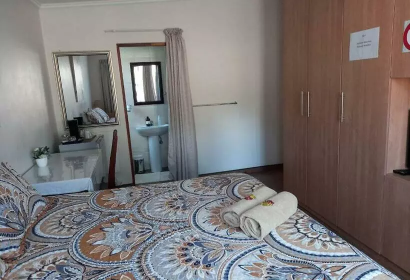 Majatalo White Rose Guest House