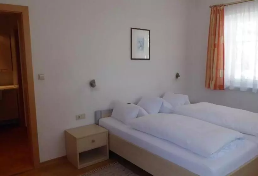 Pension Haus Edelweiss