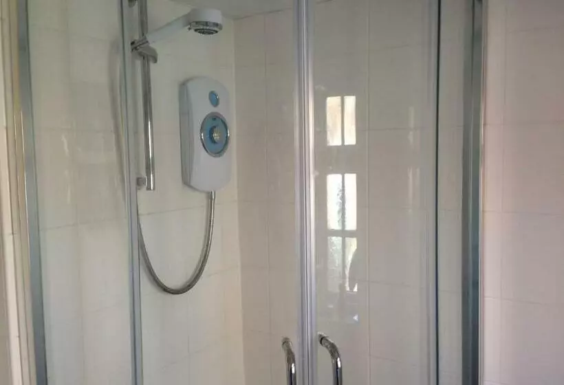 ユースホステル Anchor Inn Fladbury