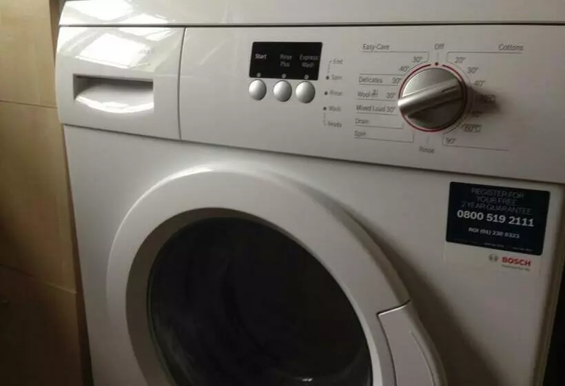 ユースホステル Anchor Inn Fladbury