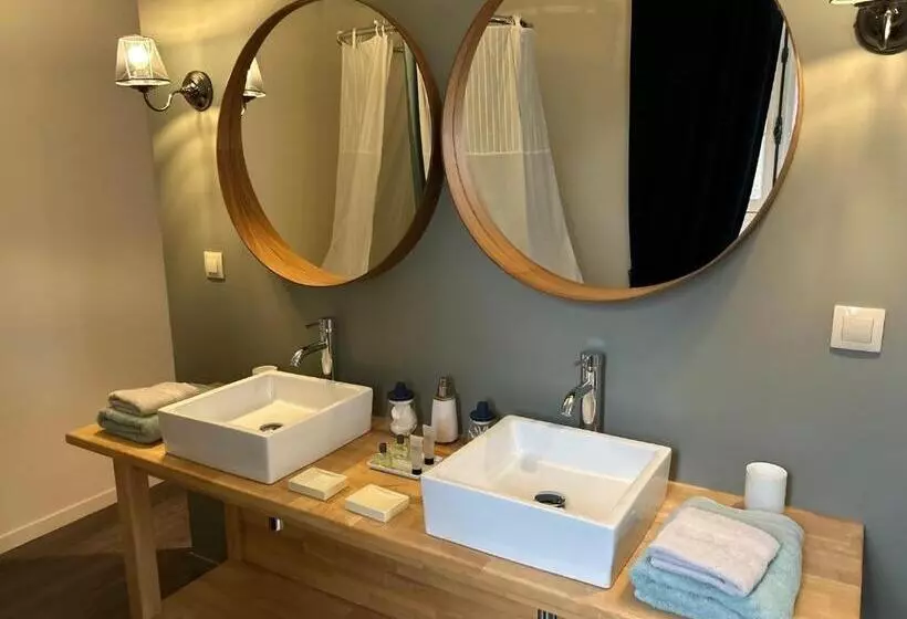 ベッドアンドブレックファースト Le Manoir Du Ribardon