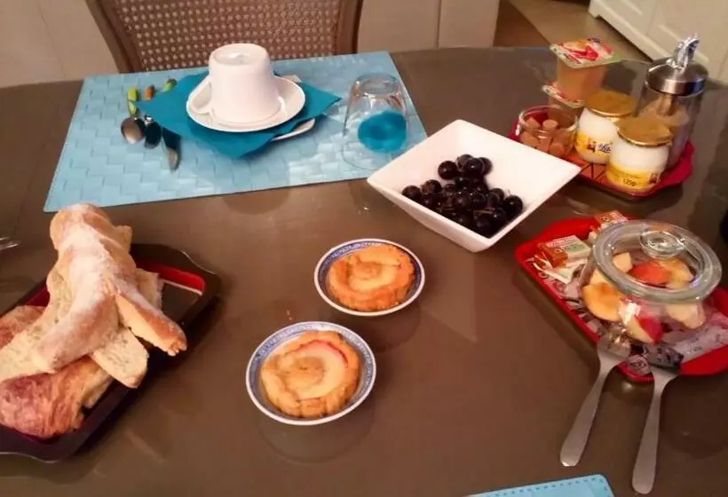 ベッドアンドブレックファースト Le Ti Roussat