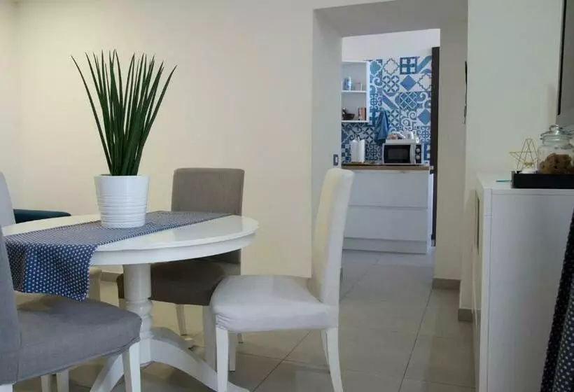 ベッドアンドブレックファースト Notti Vesuviane