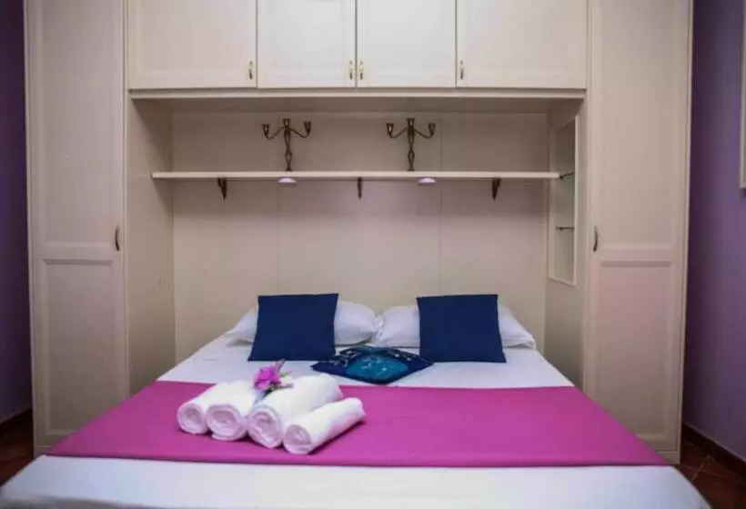 تختخواب و صبحانه Paoline S Suite In Villa