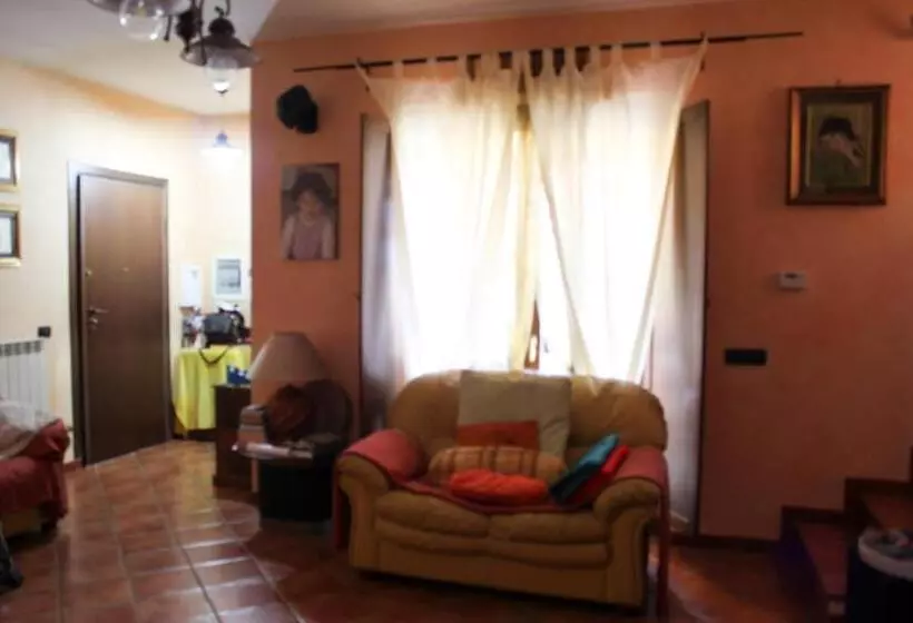 تختخواب و صبحانه Paoline S Suite In Villa