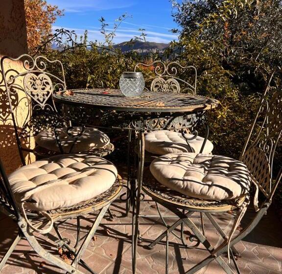 Пансион Halte En Provence