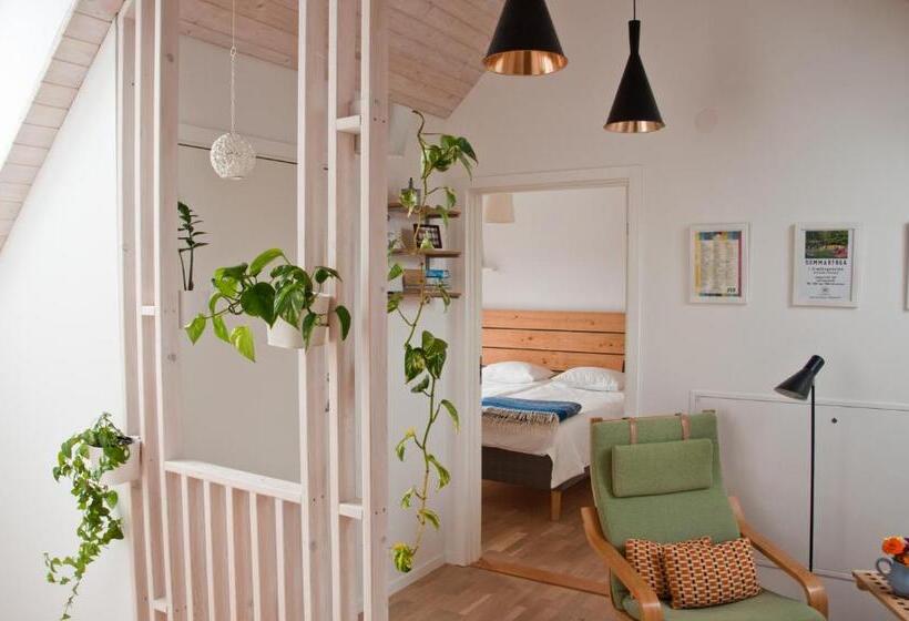 Bed and Breakfast Escape To Paulssonpaleo