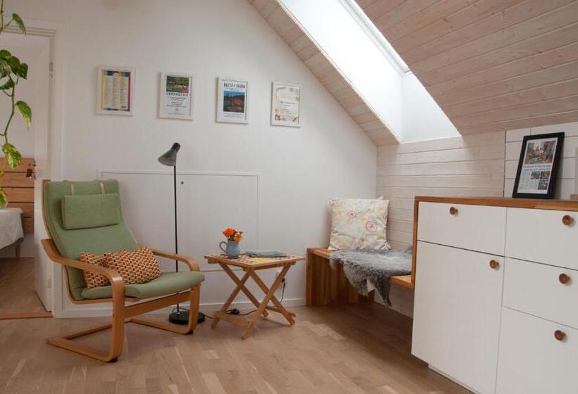 Bed and Breakfast Escape To Paulssonpaleo