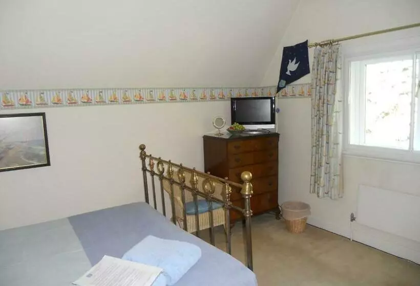 Aamiaismajoitus (B&B) Mayertorne Cottage