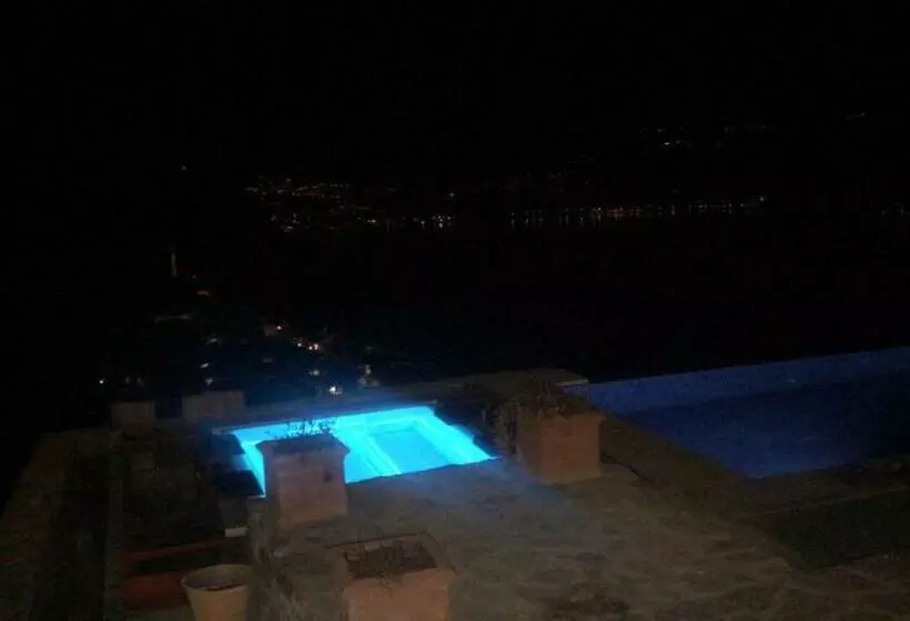 Aamiaismajoitus (B&B) Villa Silvi Piscina Sauna E Hot Tub