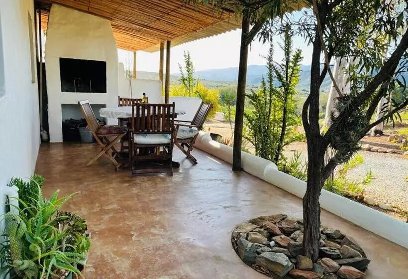 Hotelli 360on62 Farm Cottages