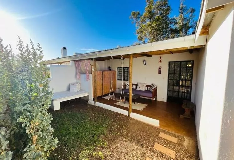 Hotelli 360on62 Farm Cottages