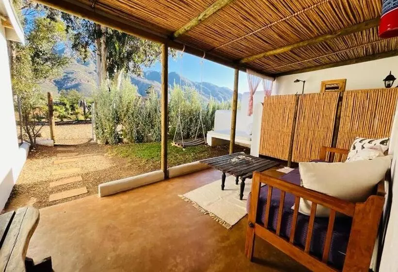 Hotelli 360on62 Farm Cottages