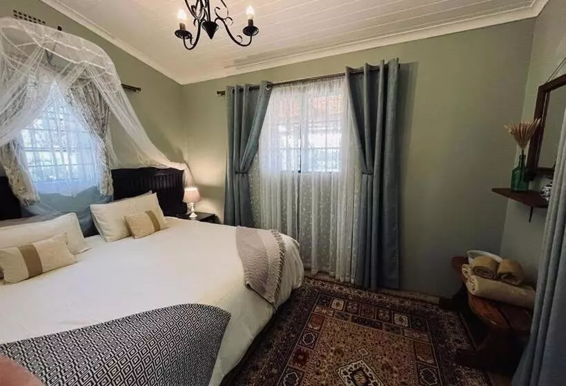 Hotelli 360on62 Farm Cottages