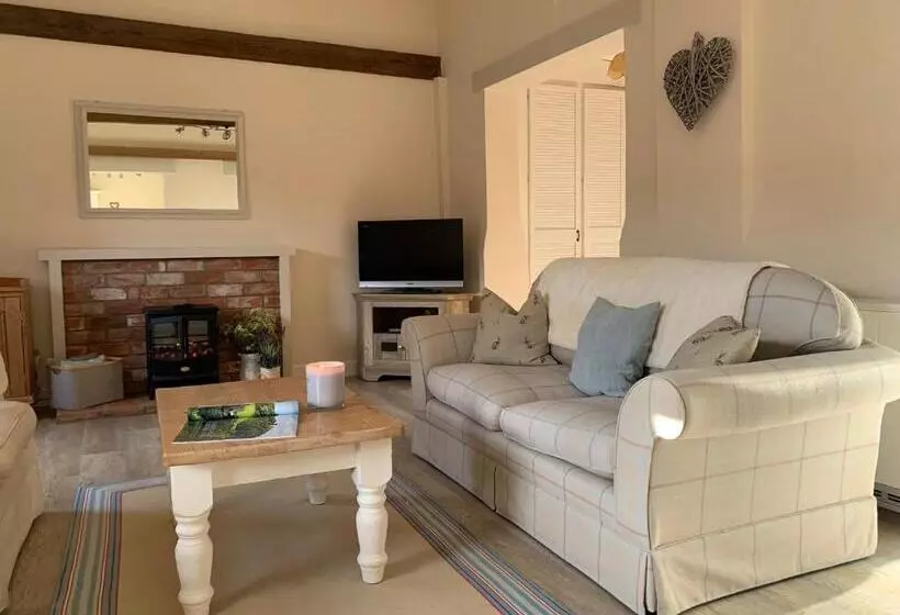 ホテル Bramble Cottage At Waingrove Farm