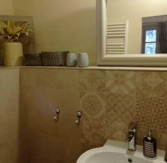 Majatalo Agula Relais Camera Matrimoniale